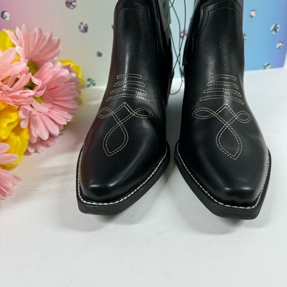 š¤ NO OFFERS LAST PAIR! EMBROIDERED WESTERN BOOTS - Picture 7 of 16